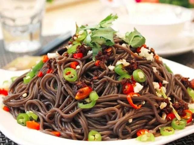 蕨根粉是什么？
